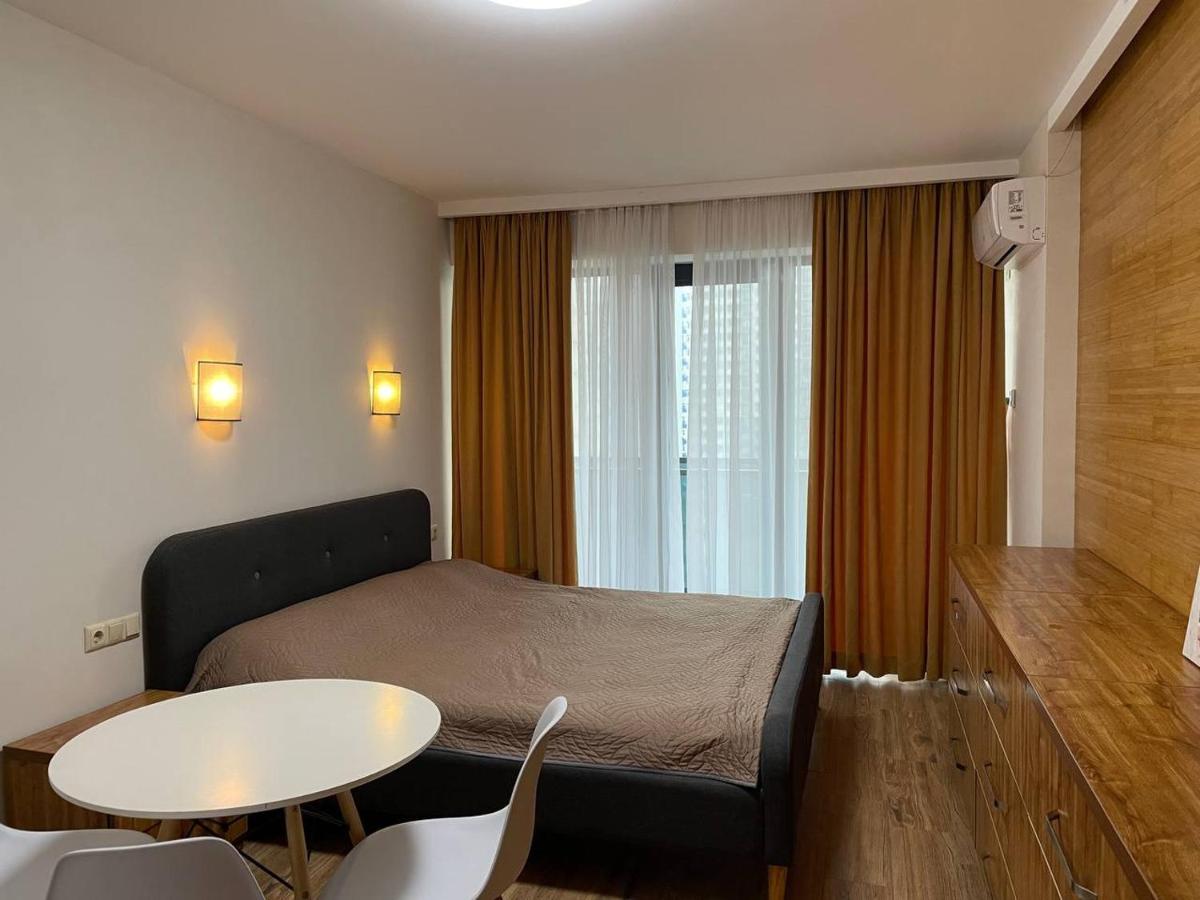 Coast Batumi Apart Hotel Екстер'єр фото