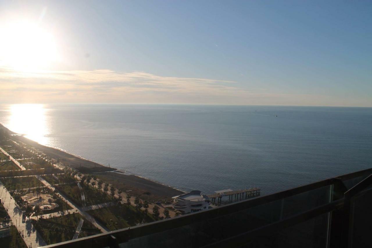 Coast Batumi Apart Hotel Екстер'єр фото