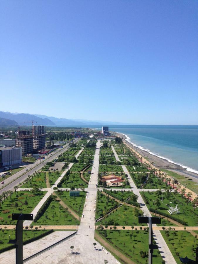 Coast Batumi Apart Hotel Екстер'єр фото