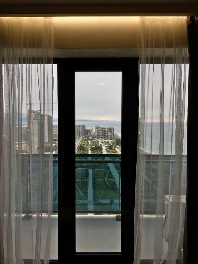 Coast Batumi Apart Hotel Екстер'єр фото