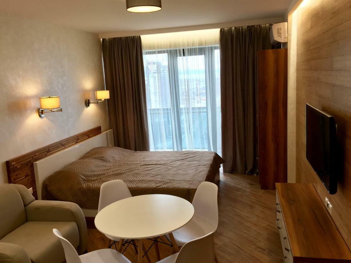 Coast Batumi Apart Hotel Екстер'єр фото