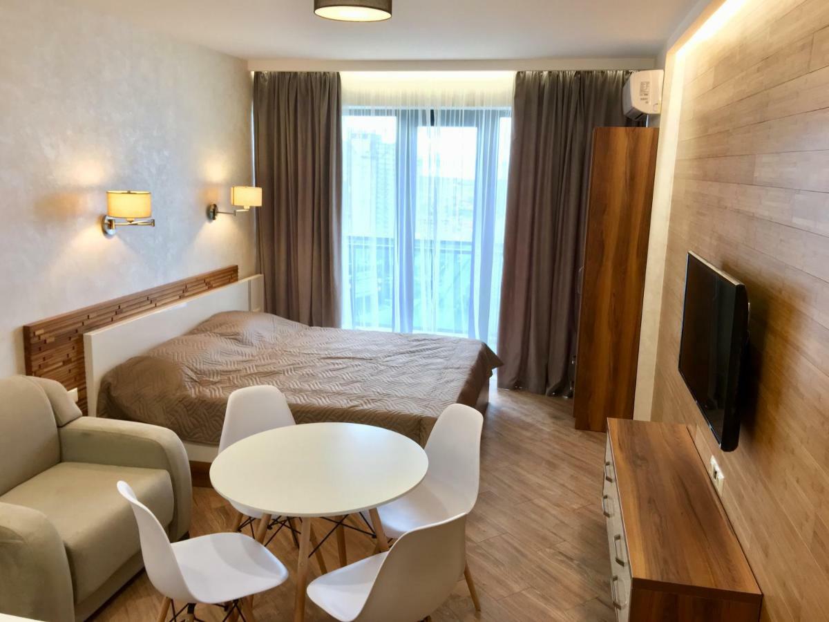 Coast Batumi Apart Hotel Екстер'єр фото