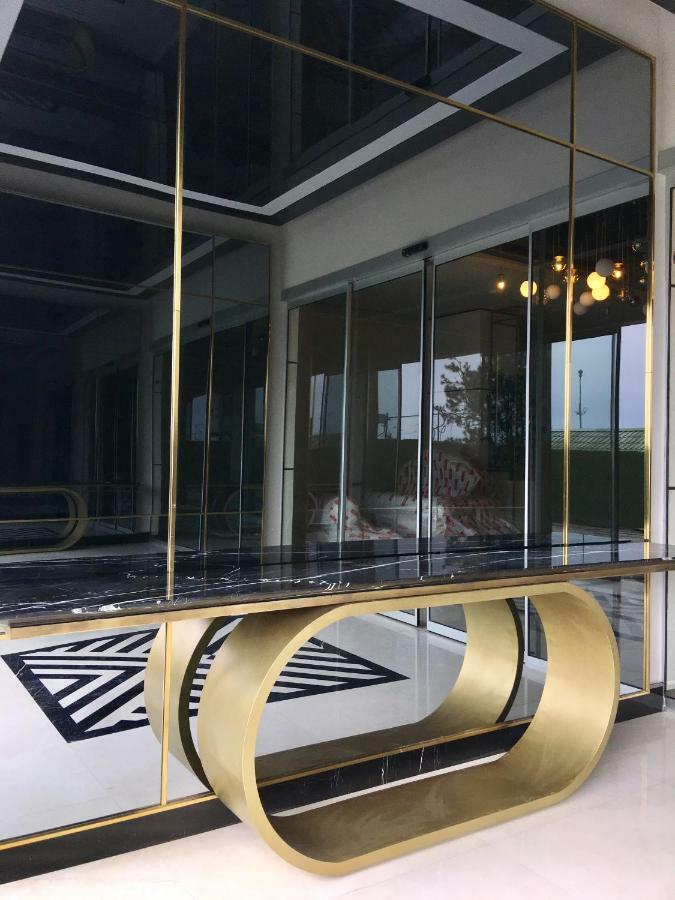 Coast Batumi Apart Hotel Екстер'єр фото