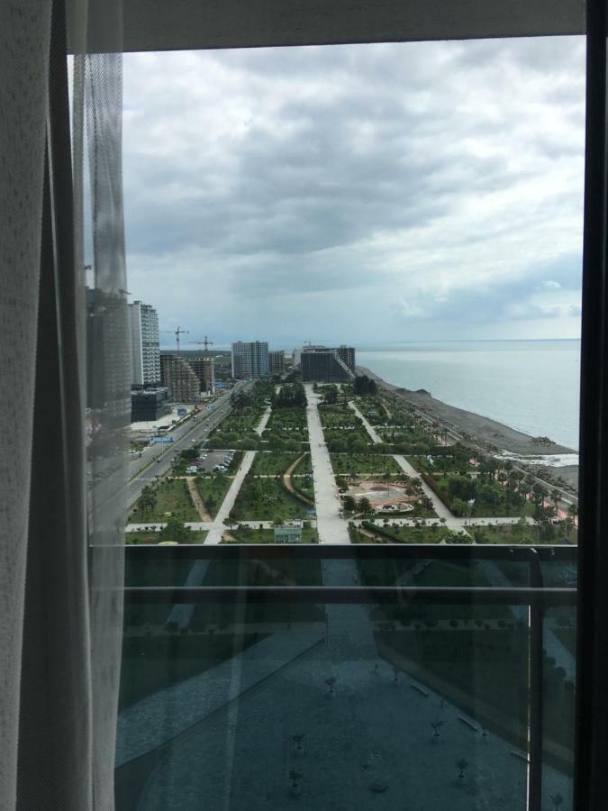 Coast Batumi Apart Hotel Екстер'єр фото